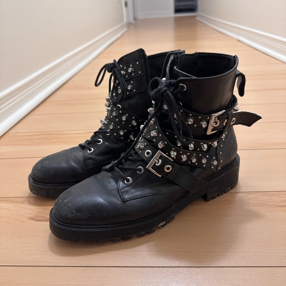 Biker ankle boots with studs - Picture 2 of 3